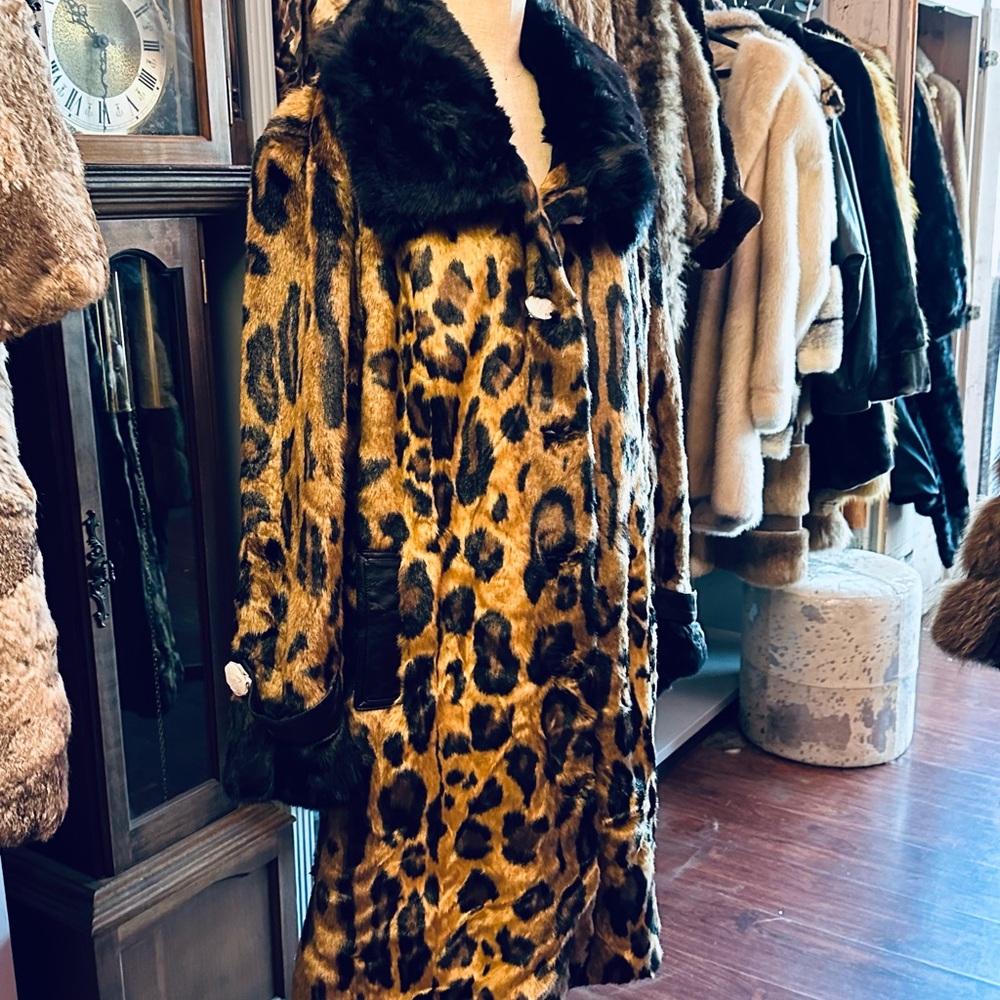 Dennis by Dennis Basso PLATINUM Leopard Print Faux Fur Coat with Furry Lapel